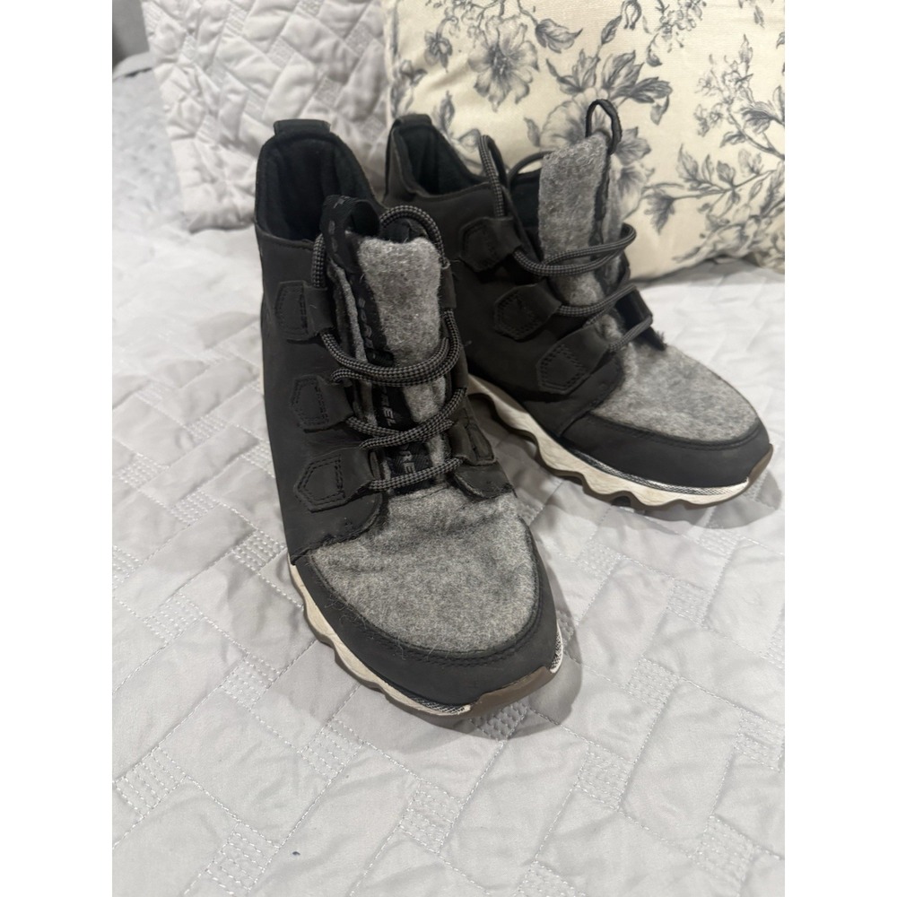 Sorel Kinetic Caribou Women's 8 Felt Black And gray Winter Boots